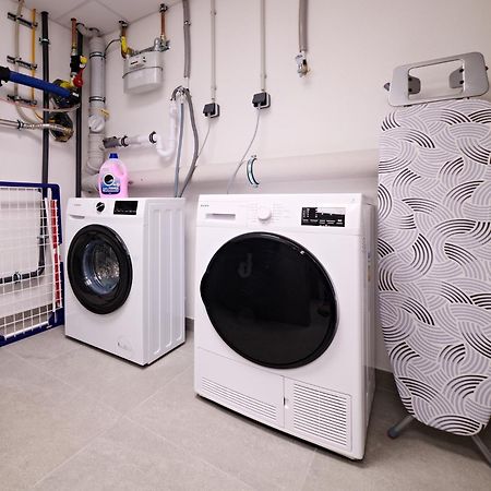 Xzllenz Traum Studio-Apartment, Frei-Parken, U-Bahn, Kueche Nürnberg Eksteriør billede