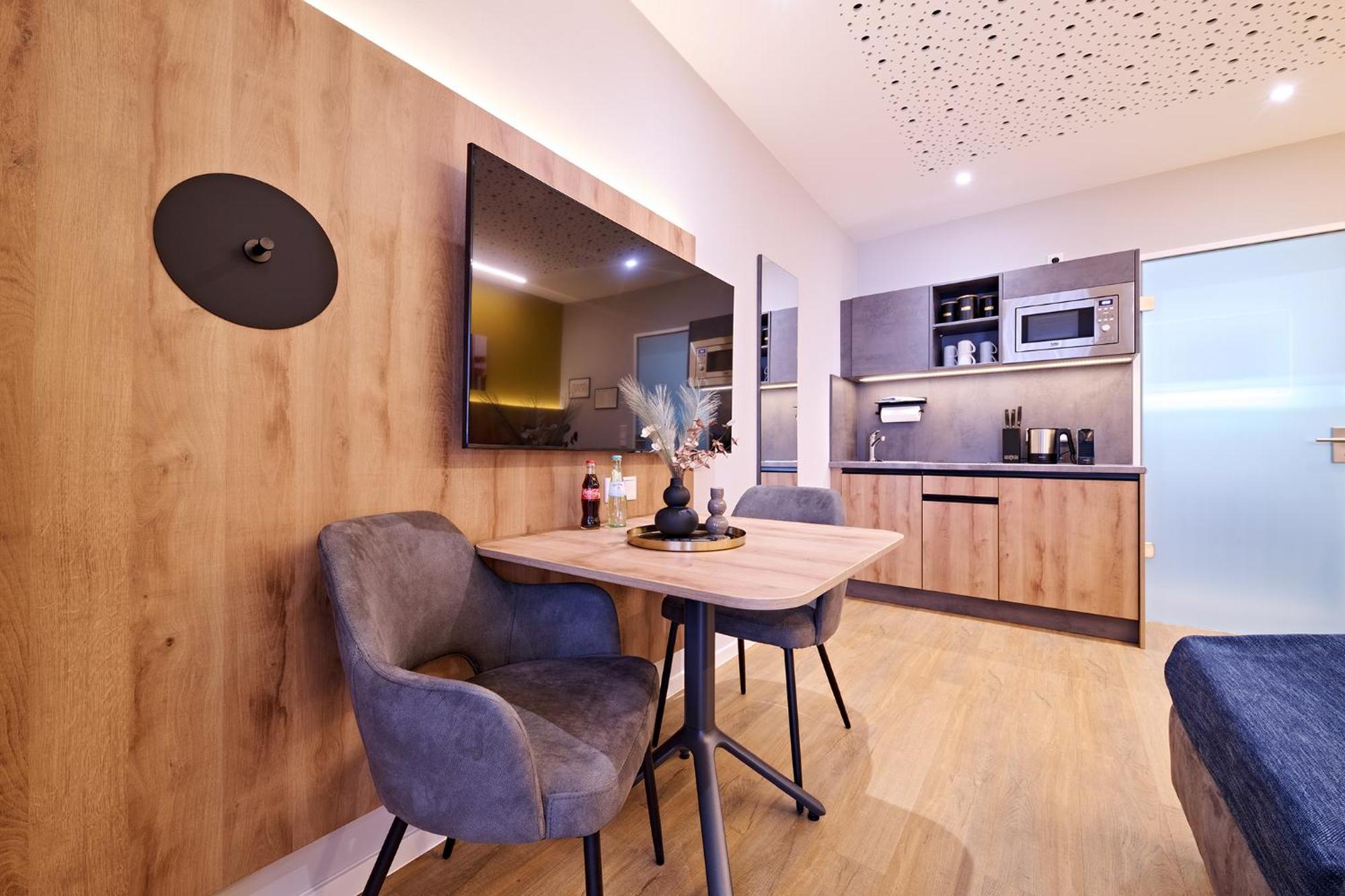 Xzllenz Traum Studio-Apartment, Frei-Parken, U-Bahn, Kueche Nürnberg Eksteriør billede